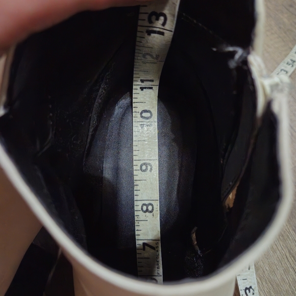 Qupid White Heeled Pointed Toe Booties - Picture 6 of 9